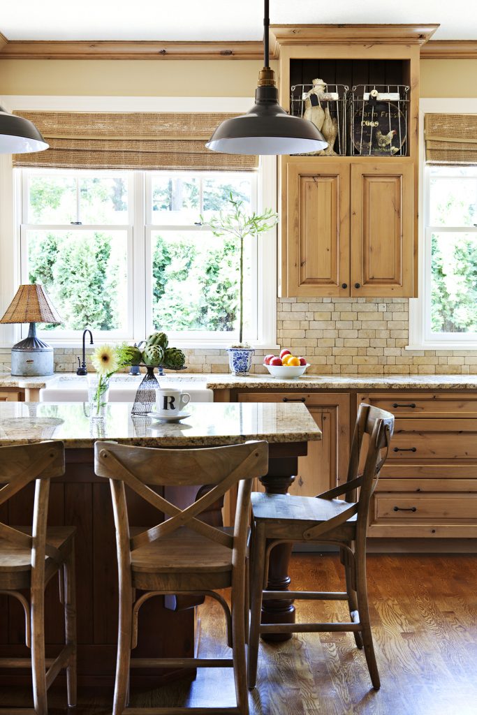 How to Choose the Right Kitchen Island - Cottage style decor