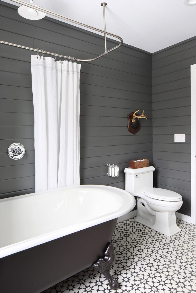 Bathroom Reveal! Balancing Old & New - Cottage style de