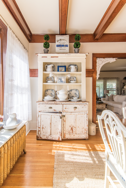 A Creative Craftsman - Cottage style decorating, renovating