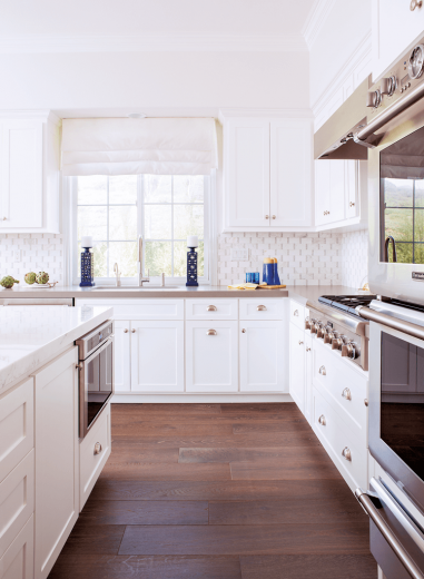 Tour A Dreamy Cape Cod Inspired Kitchen Cottage Style Deco   S0A2993 E1565216900376 381x520 