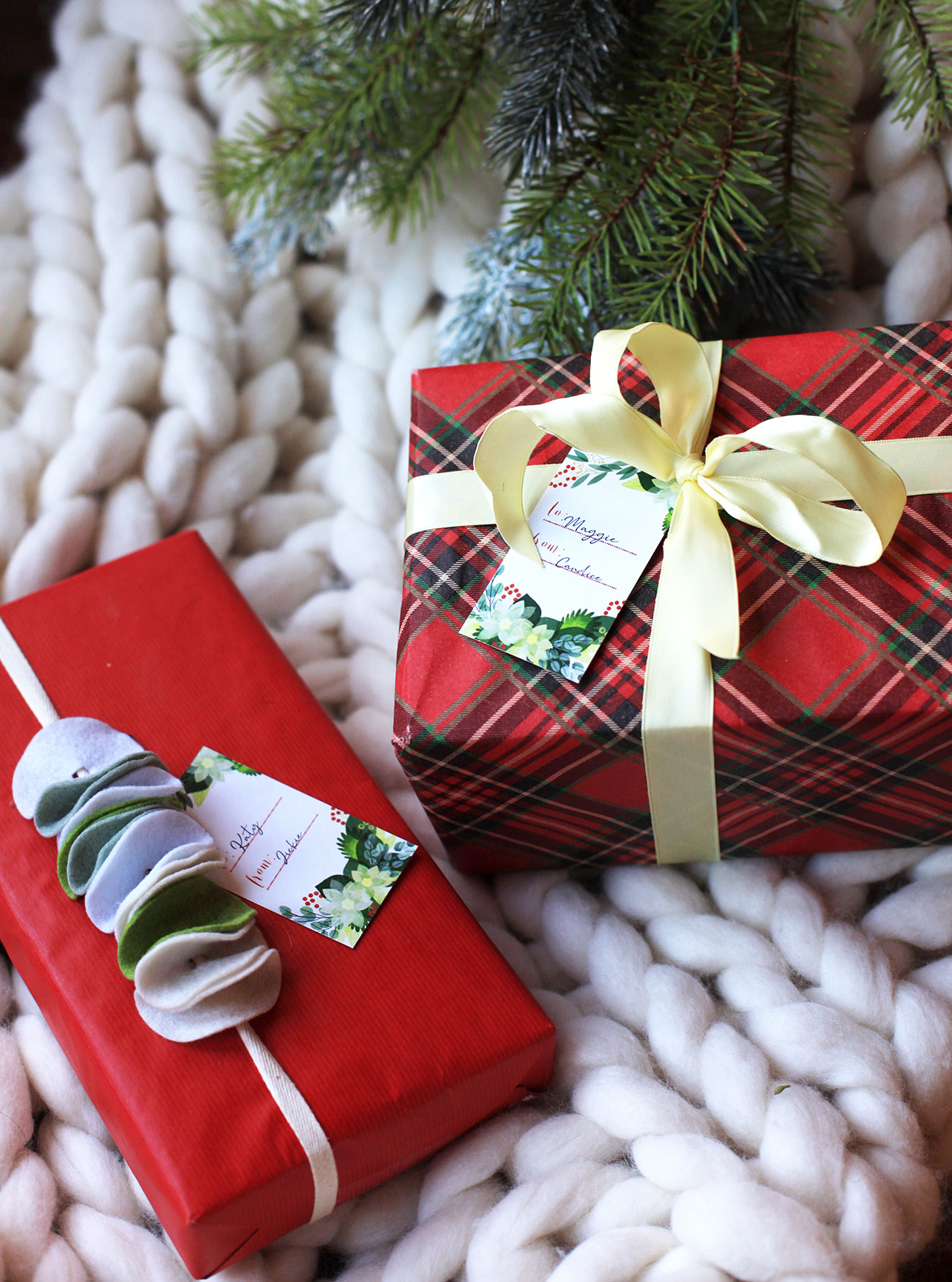 creative-christmas-gift-wrap-tags-cottage-style-dec