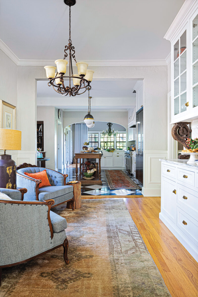 A 1920s Kitchen Remodel In With The Old Cottage Style Decorating   Carter 137 800x1199 